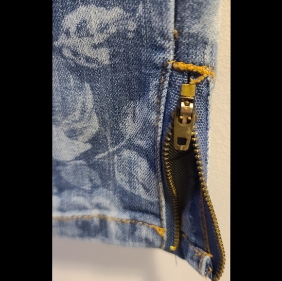 🎧3/$25 Sz5 Floral Cherokee jeans - Picture 4 of 10